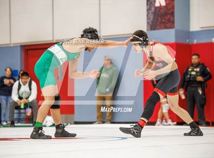Thumbnail 1 in NIAA 4A Round 1 photogallery.