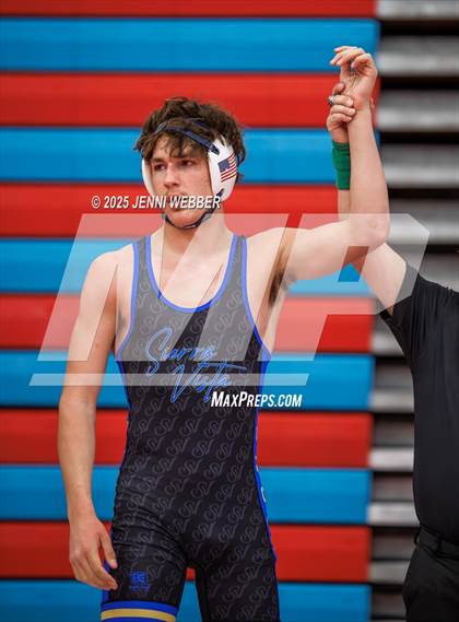 Thumbnail 2 in NIAA 4A Round 1 photogallery.