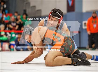 Thumbnail 2 in NIAA 4A Round 1 photogallery.