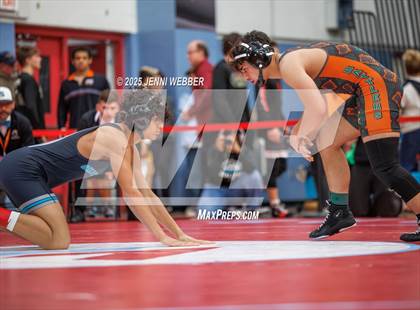 Thumbnail 1 in NIAA 4A Round 1 photogallery.