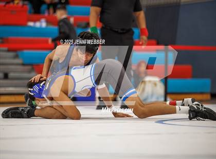 Thumbnail 1 in NIAA 4A Round 1 photogallery.