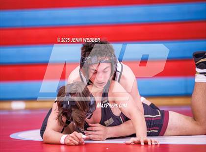 Thumbnail 2 in NIAA 4A Round 1 photogallery.