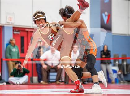 Thumbnail 2 in NIAA 4A Round 1 photogallery.