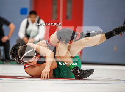 Thumbnail 2 in NIAA 4A Round 1 photogallery.