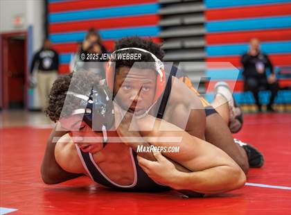 Thumbnail 2 in NIAA 4A Round 1 photogallery.