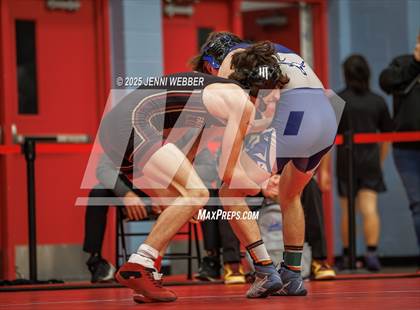 Thumbnail 3 in NIAA 4A Round 1 photogallery.