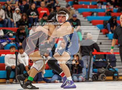 Thumbnail 2 in NIAA 4A Round 1 photogallery.