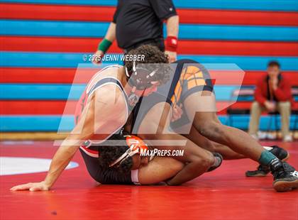 Thumbnail 3 in NIAA 4A Round 1 photogallery.
