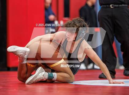 Thumbnail 2 in NIAA 4A Round 1 photogallery.