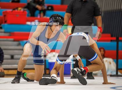Thumbnail 2 in NIAA 4A Round 1 photogallery.