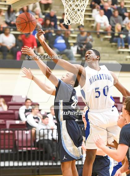 Thumbnail 2 in MacArthur [Douglas] vs Johnson [Claudia Taylor] photogallery.