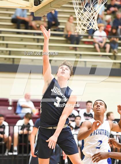 Thumbnail 2 in MacArthur [Douglas] vs Johnson [Claudia Taylor] photogallery.