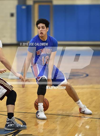 Thumbnail 2 in San Antonio Memorial vs San Antonio Christian (SAISD Invitational) photogallery.