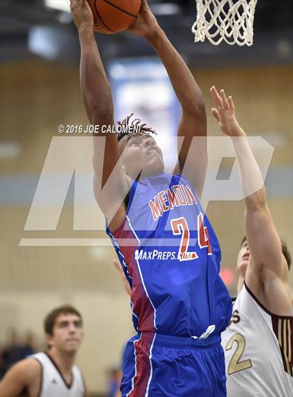 Thumbnail 3 in San Antonio Memorial vs San Antonio Christian (SAISD Invitational) photogallery.