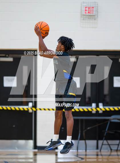 Thumbnail 2 in West Caldwell @ Lincolnton (NCHSAA 2A Round 1) photogallery.