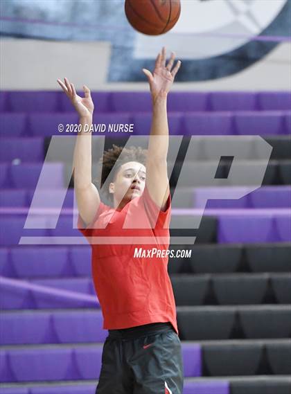 Thumbnail 1 in Eastside vs. St. Pius X-St. Matthias Academy (CIF Southern Section D4 Semifinal) photogallery.