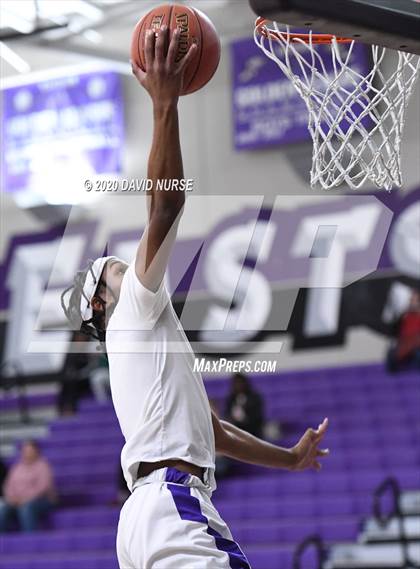 Thumbnail 3 in Eastside vs. St. Pius X-St. Matthias Academy (CIF Southern Section D4 Semifinal) photogallery.