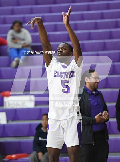 Thumbnail 3 in Eastside vs. St. Pius X-St. Matthias Academy (CIF Southern Section D4 Semifinal) photogallery.