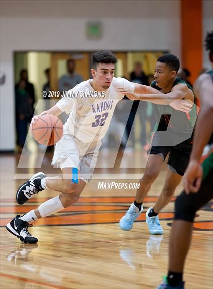Thumbnail 1 in Morgan Park vs. Collinsville (Edwardsville Shootout) photogallery.