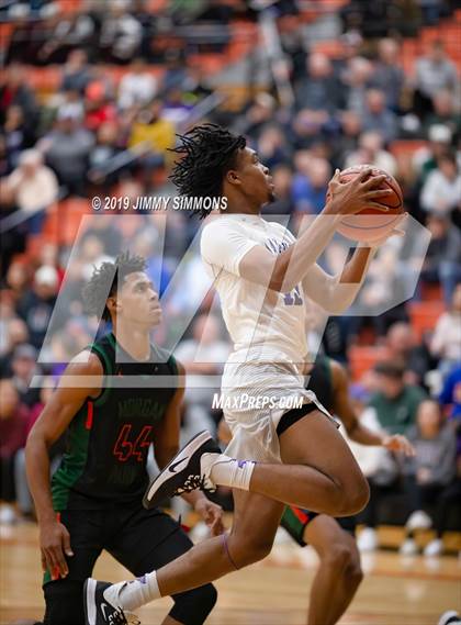 Thumbnail 3 in Morgan Park vs. Collinsville (Edwardsville Shootout) photogallery.