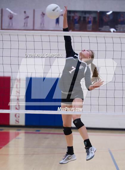 Thumbnail 2 in Horizon Honors vs Chandler Prep (AIA D2 Finals) photogallery.