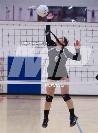 Thumbnail 1 in Horizon Honors vs Chandler Prep (AIA D2 Finals) photogallery.