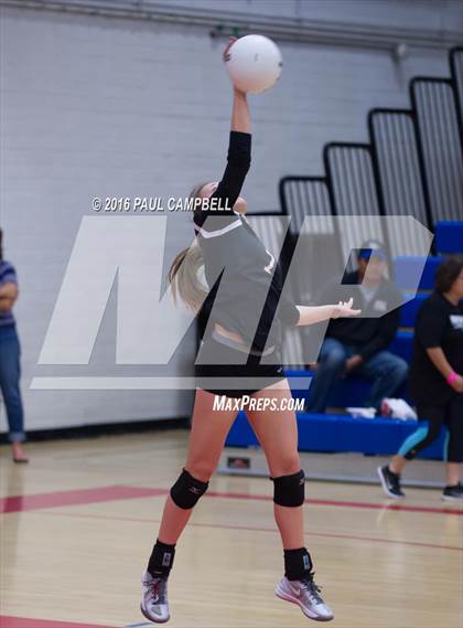 Thumbnail 2 in Horizon Honors vs Chandler Prep (AIA D2 Finals) photogallery.