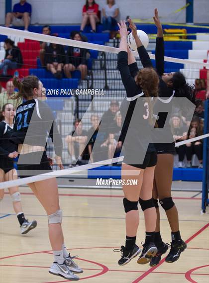 Thumbnail 3 in Horizon Honors vs Chandler Prep (AIA D2 Finals) photogallery.