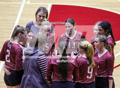 Thumbnail 1 in Iola vs. Schulenburg (UIL 2A Volleyball Semifinal) photogallery.