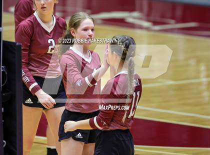 Thumbnail 2 in Iola vs. Schulenburg (UIL 2A Volleyball Semifinal) photogallery.