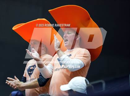 Thumbnail 3 in Iola vs. Schulenburg (UIL 2A Volleyball Semifinal) photogallery.