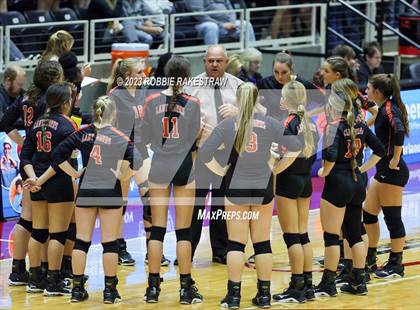 Thumbnail 3 in Iola vs. Schulenburg (UIL 2A Volleyball Semifinal) photogallery.