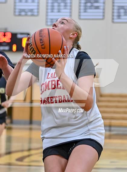 Thumbnail 2 in Mt. Vernon vs Rensselaer Central (IBCA / IHSAA Showcase) photogallery.