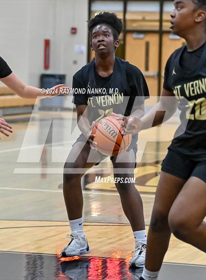 Thumbnail 2 in Mt. Vernon vs Rensselaer Central (IBCA / IHSAA Showcase) photogallery.