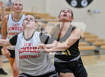 Thumbnail 2 in Mt. Vernon vs Rensselaer Central (IBCA / IHSAA Showcase) photogallery.