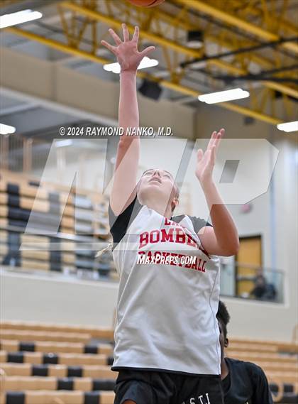 Thumbnail 3 in Mt. Vernon vs Rensselaer Central (IBCA / IHSAA Showcase) photogallery.