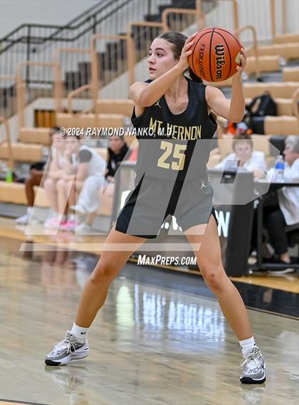 Thumbnail 3 in Mt. Vernon vs Rensselaer Central (IBCA / IHSAA Showcase) photogallery.