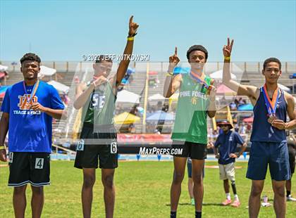 Thumbnail 2 in NCHSAA 2A/3A Unified Track Championships photogallery.