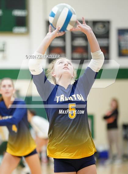 Thumbnail 1 in Groves vs. Trenton (Notre Dame Prep Quad) photogallery.