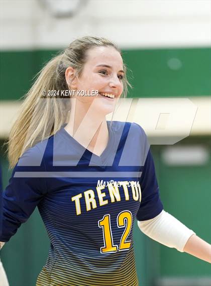 Thumbnail 1 in Groves vs. Trenton (Notre Dame Prep Quad) photogallery.
