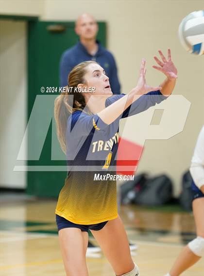 Thumbnail 1 in Groves vs. Trenton (Notre Dame Prep Quad) photogallery.