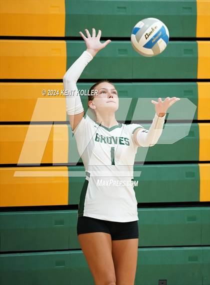 Thumbnail 1 in Groves vs. Trenton (Notre Dame Prep Quad) photogallery.