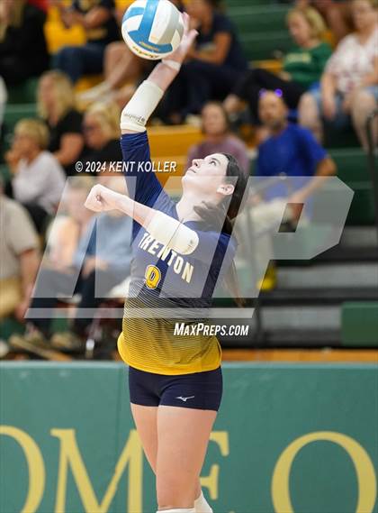 Thumbnail 1 in Groves vs. Trenton (Notre Dame Prep Quad) photogallery.