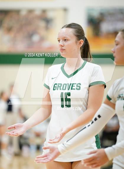 Thumbnail 1 in Groves vs. Trenton (Notre Dame Prep Quad) photogallery.