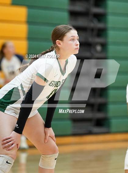 Thumbnail 3 in Groves vs. Trenton (Notre Dame Prep Quad) photogallery.