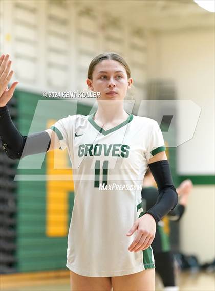 Thumbnail 2 in Groves vs. Trenton (Notre Dame Prep Quad) photogallery.