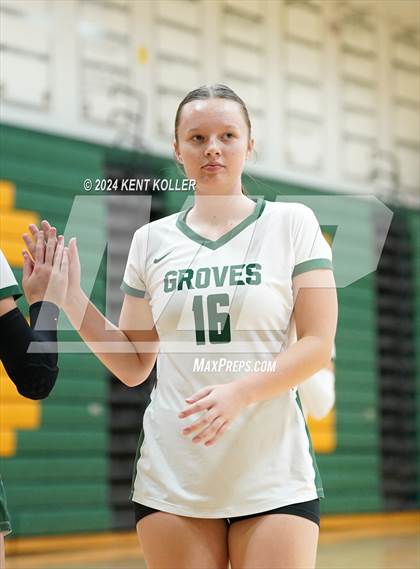 Thumbnail 3 in Groves vs. Trenton (Notre Dame Prep Quad) photogallery.
