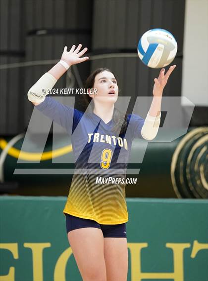 Thumbnail 3 in Groves vs. Trenton (Notre Dame Prep Quad) photogallery.