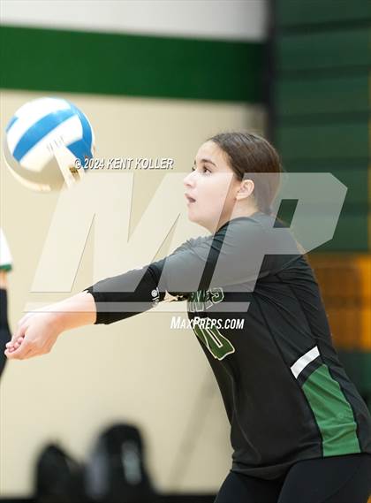 Thumbnail 3 in Groves vs. Trenton (Notre Dame Prep Quad) photogallery.