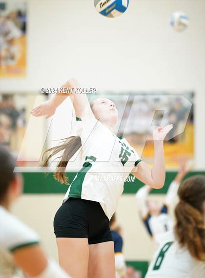 Thumbnail 1 in Groves vs. Trenton (Notre Dame Prep Quad) photogallery.